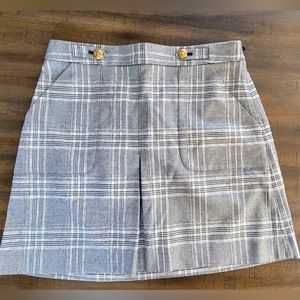 Banana Republic Grey Plaid Skirt (size 2)
